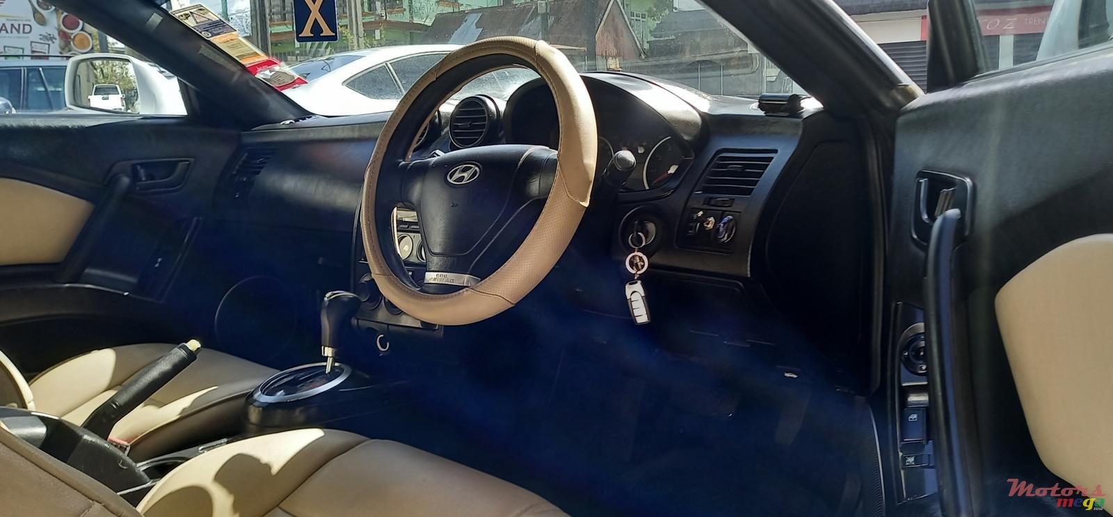 2004' Hyundai Tuscani photo #6