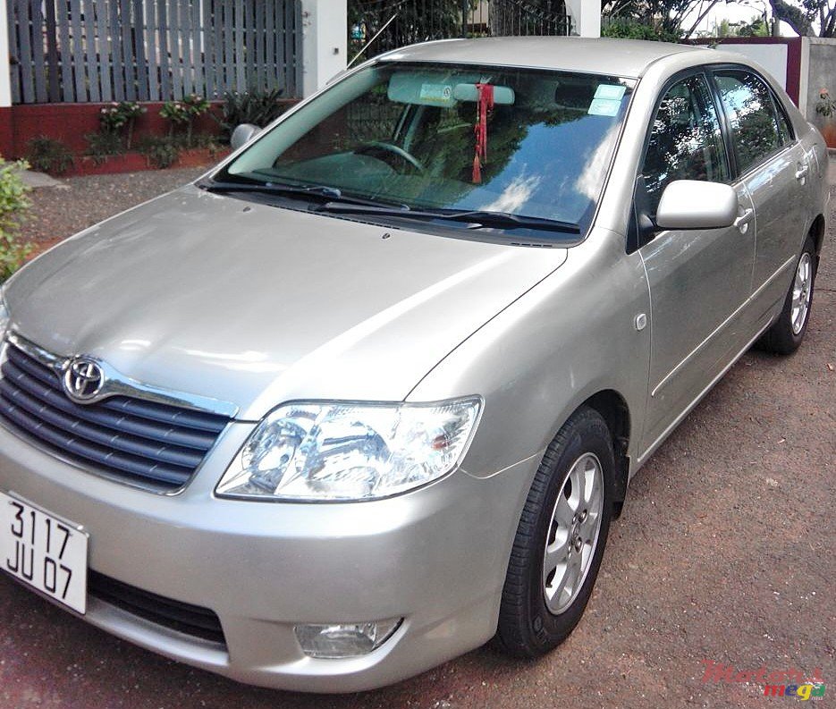 2007' Toyota Corolla GLI photo #2