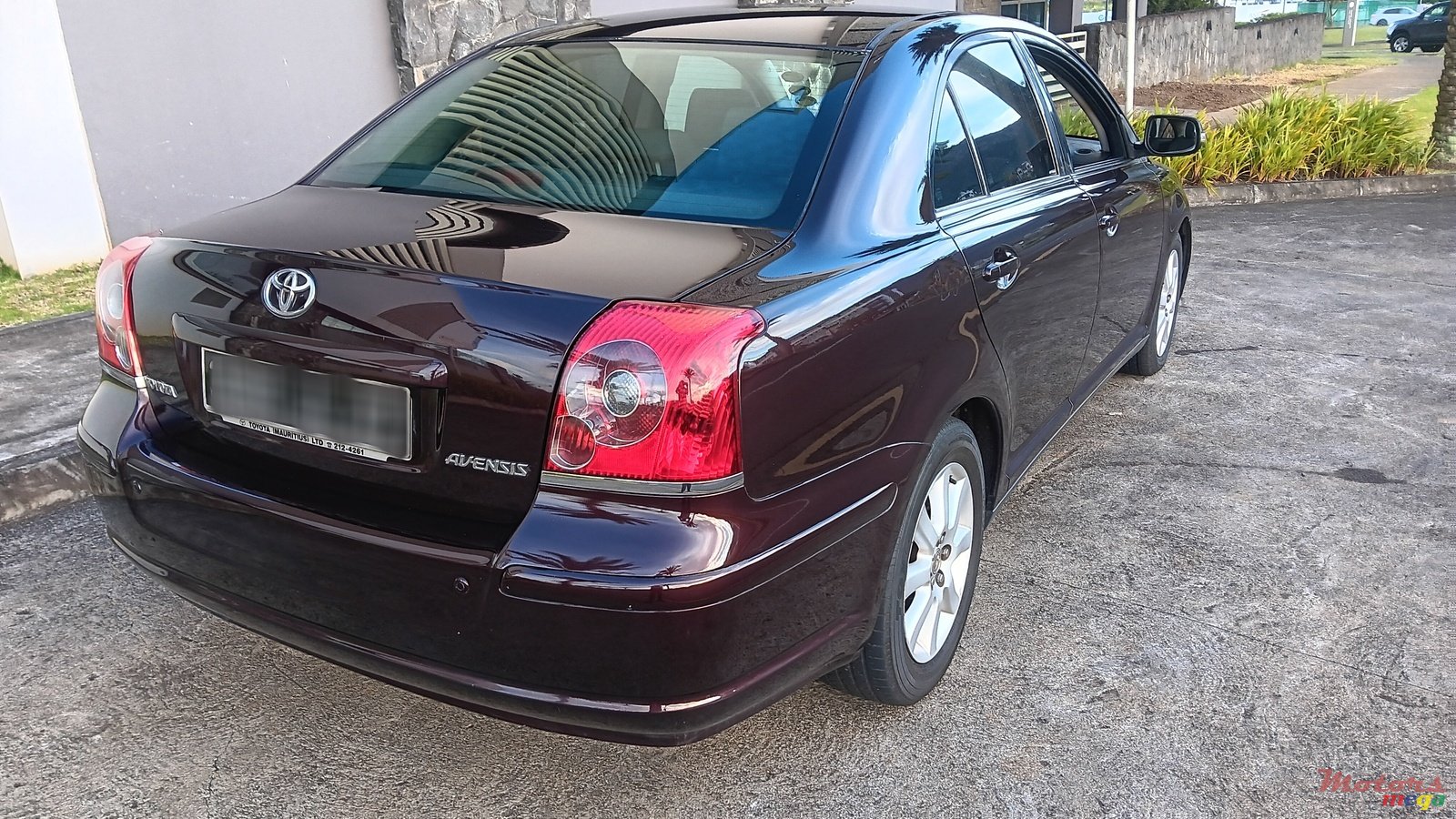 2007' Toyota Avensis photo #1