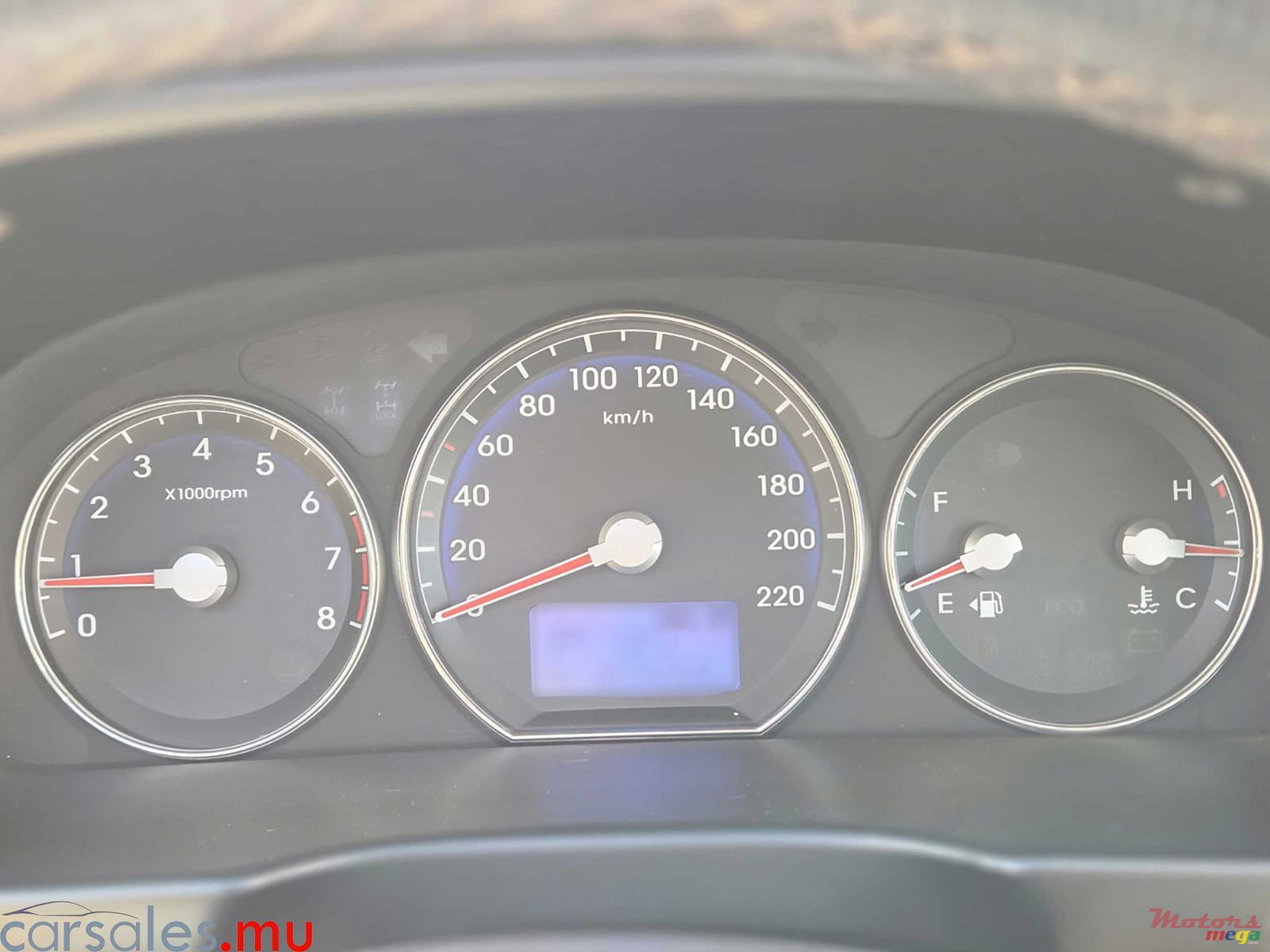 2010' Hyundai Santa Fe 2.4 GLS 7 Seater photo #7
