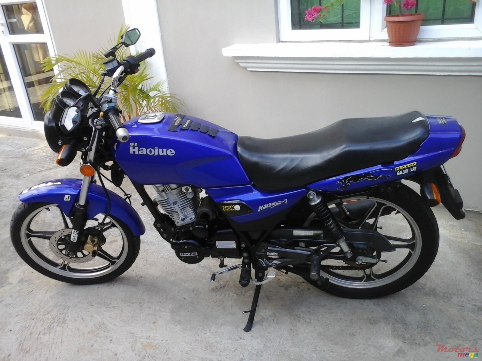 2011' Auto Moto Haojue photo #1