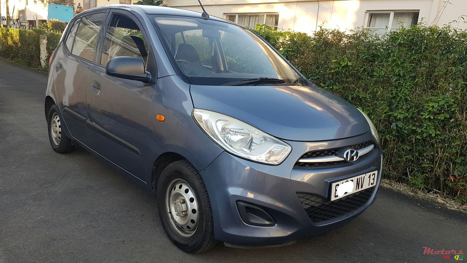 2013' Hyundai i10 Automatic transmission photo #1