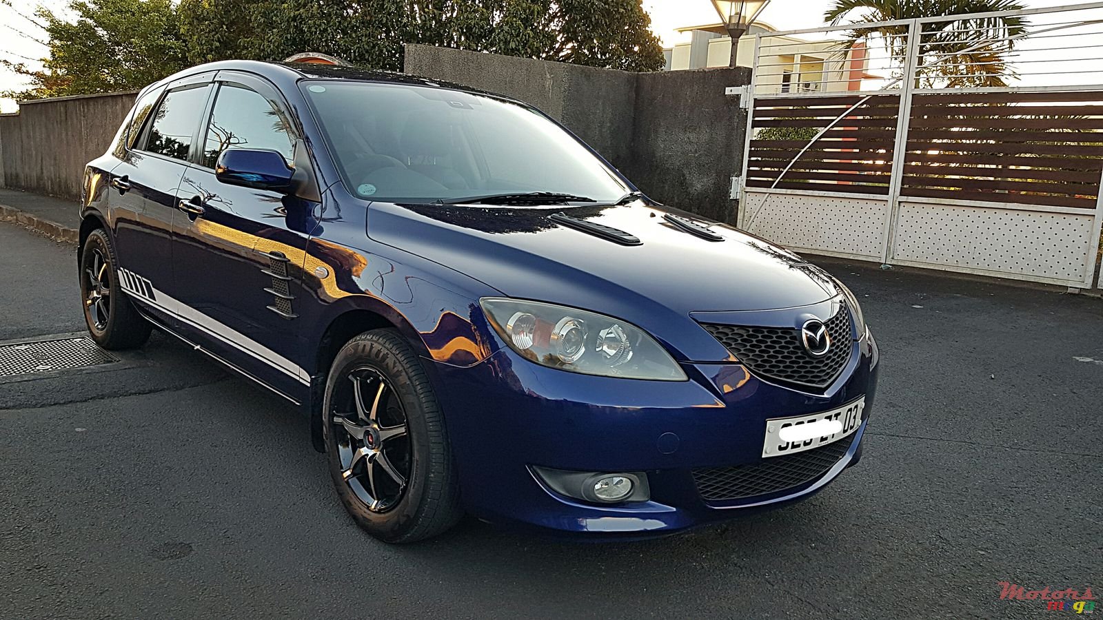 2003' Mazda Axela Automatic photo #1