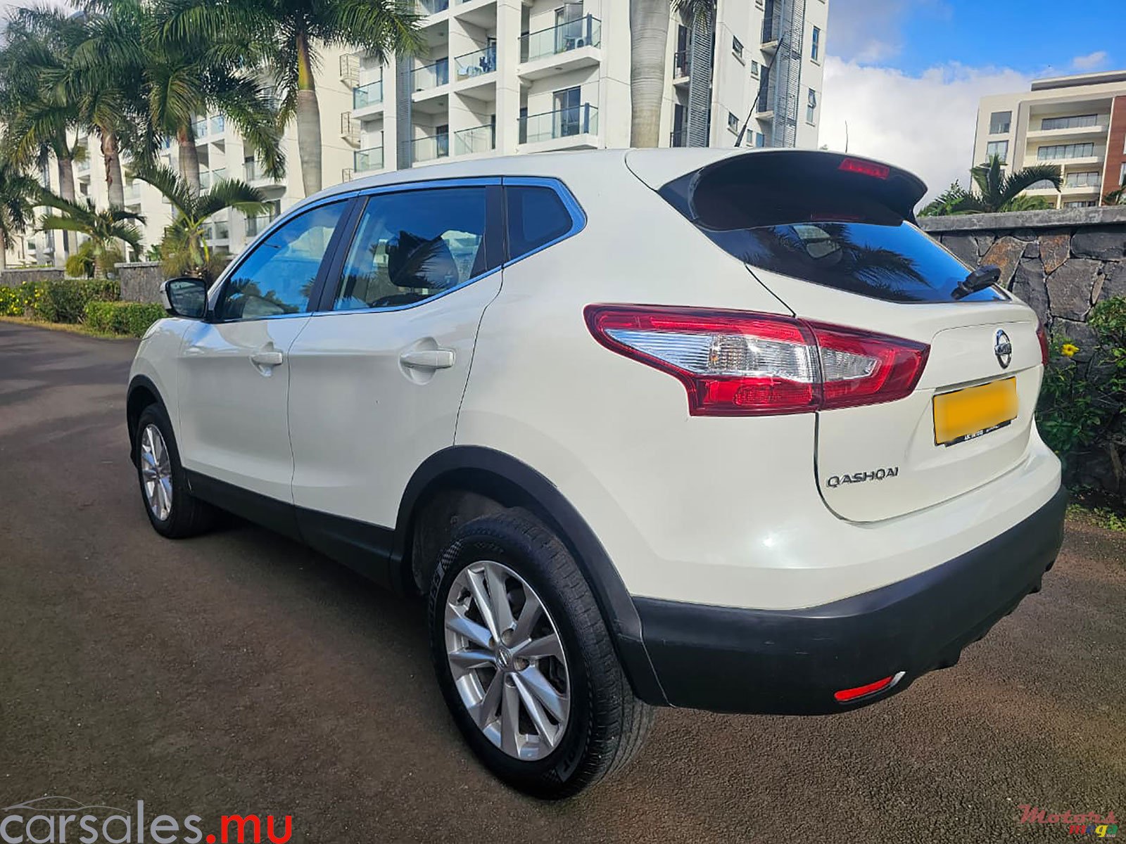 2017' Nissan Qashqai Acenta 1.2 photo #2