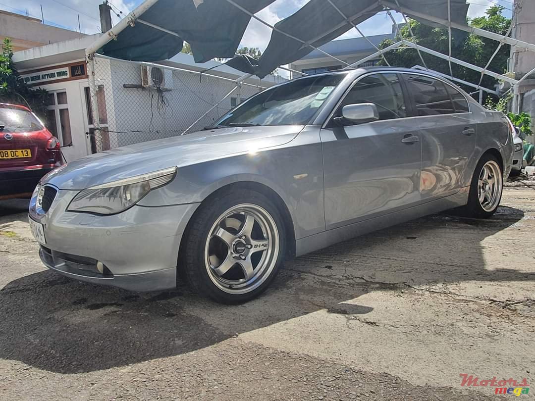 2004' BMW 520 photo #2