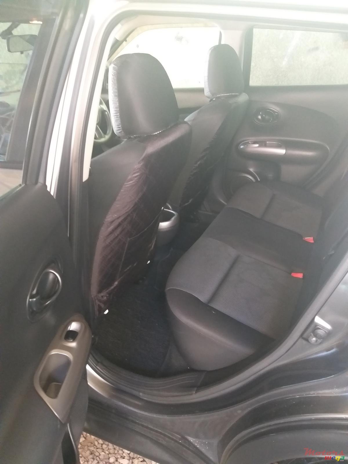 2012' Nissan Juke photo #3