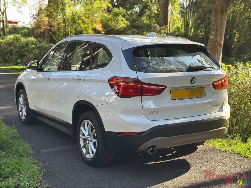 2019' BMW X1 photo #4