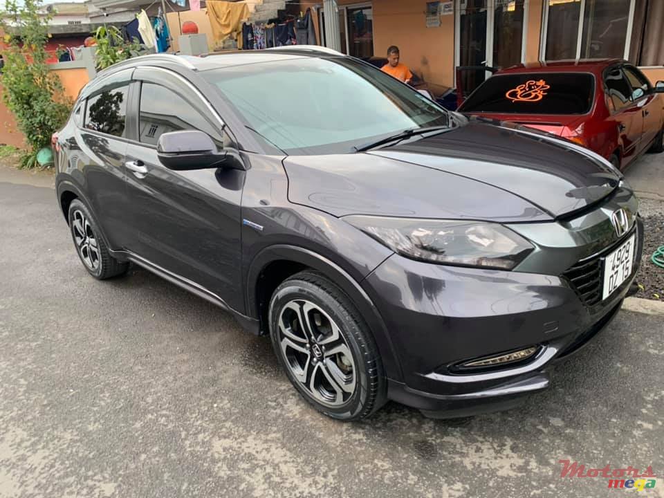 2015' Honda HR-V Vezel photo #2