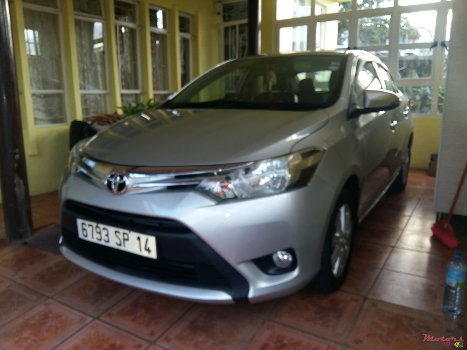 2014' Toyota Yaris photo #1