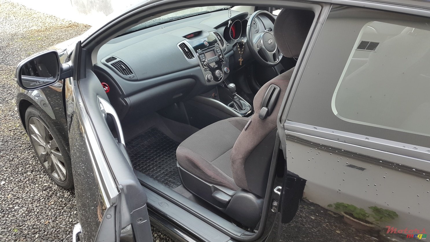 2011' Kia Koup photo #4