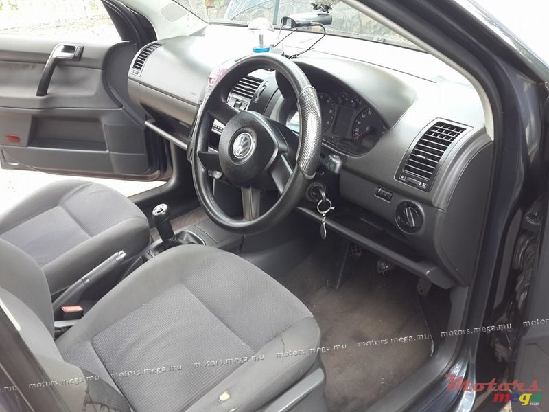 2004' Volkswagen Polo 9n1 photo #2