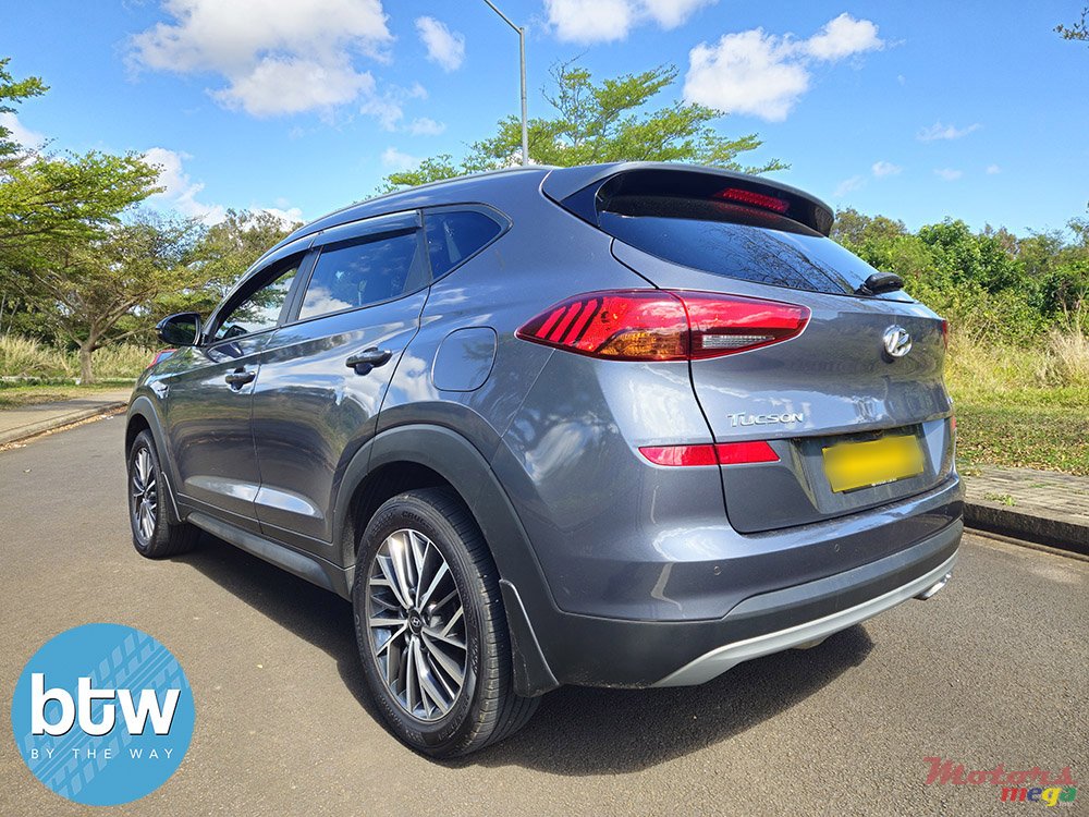 2020' Hyundai Tucson photo #3