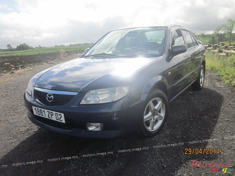 2002' Mazda 323 NONE photo #1