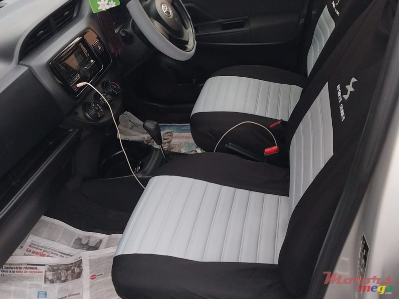 2020' Toyota Vitz photo #5