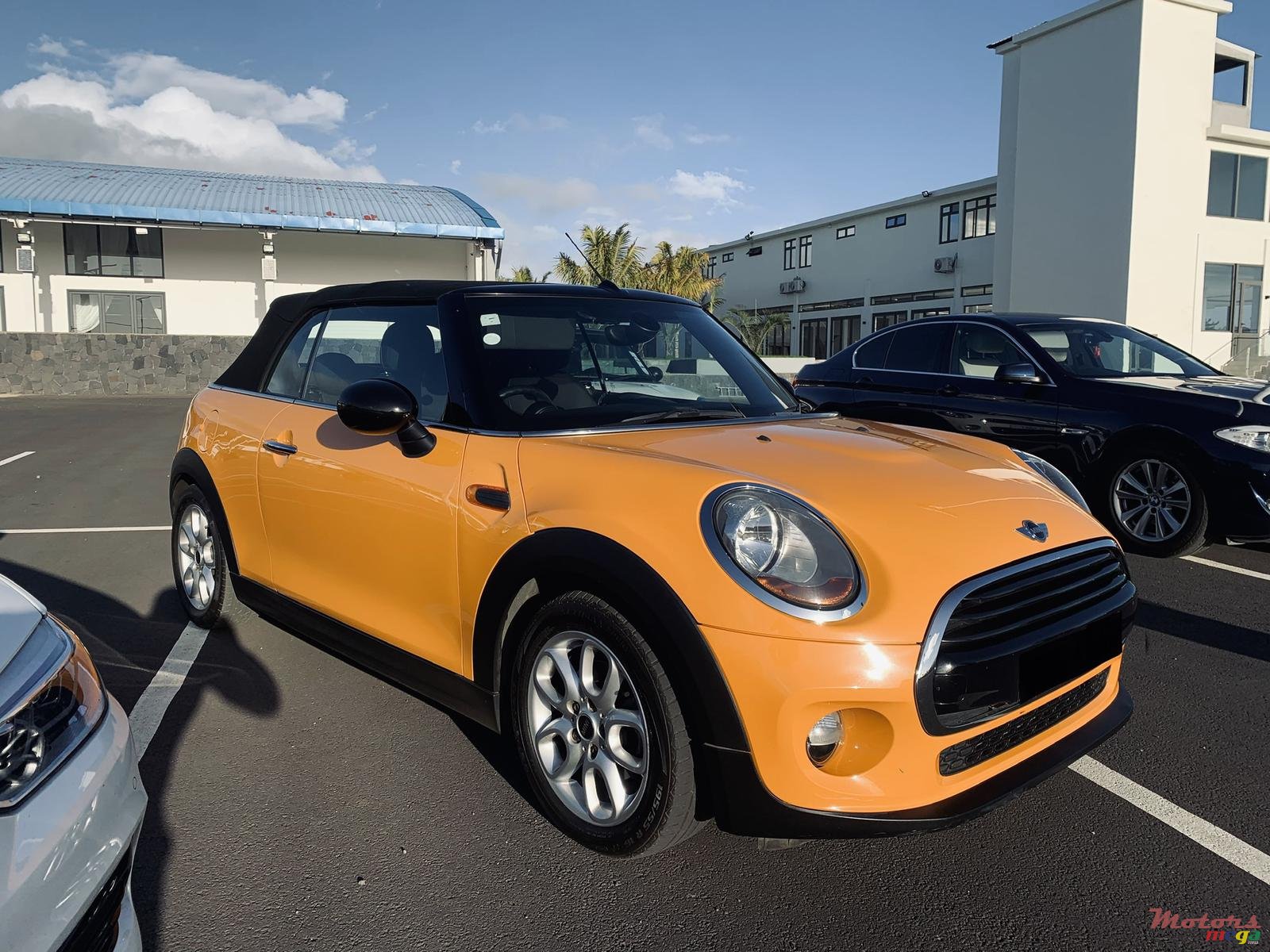 2016' MINI Cooper Cabriolet photo #3