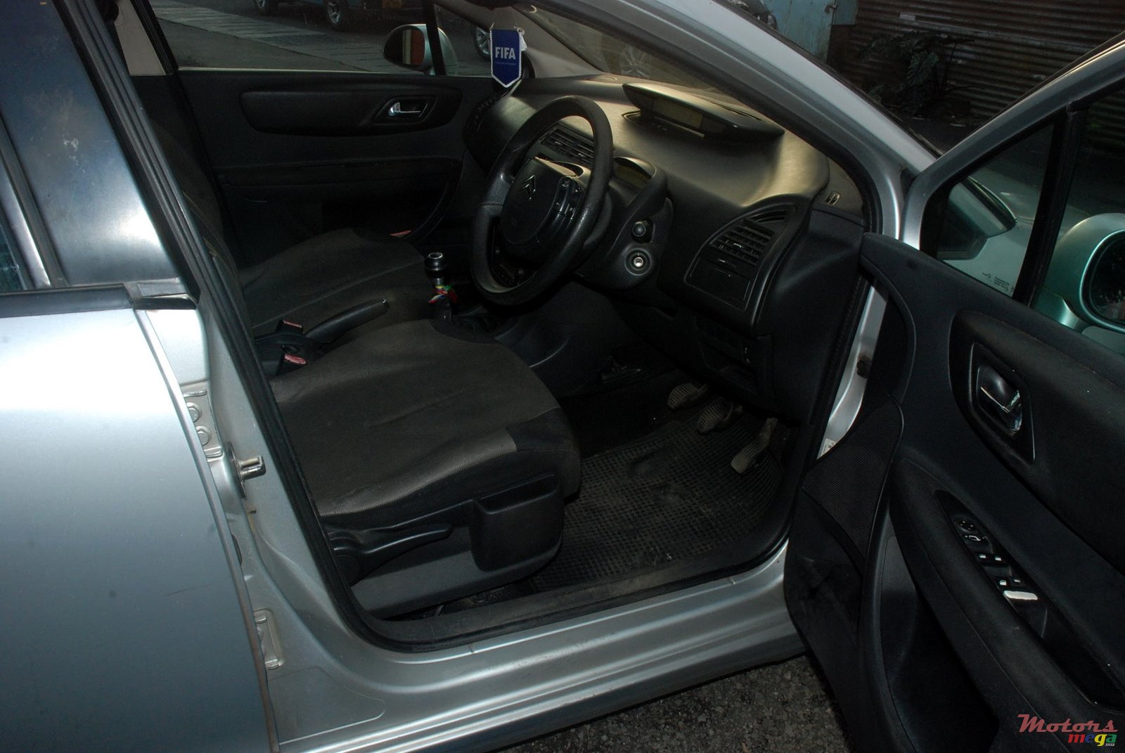 2005' Citroen C4 photo #3