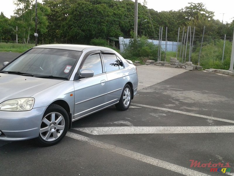 2002' Honda Civic VTI photo #3