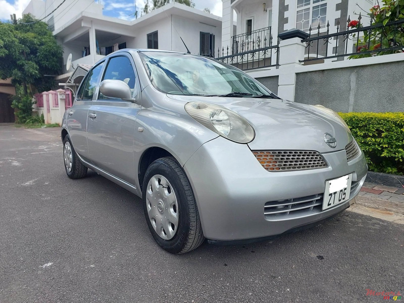 2005' Nissan March Ak12 photo #1