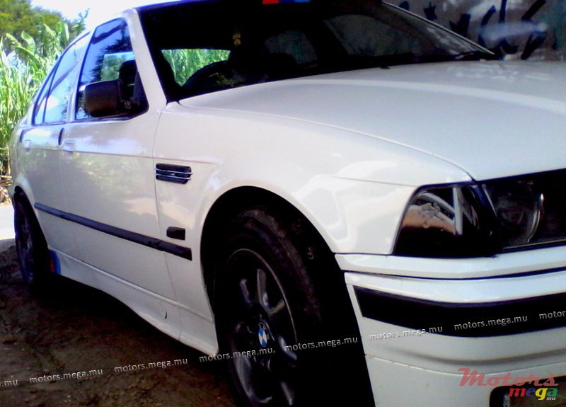 1994' BMW 145000 photo #5