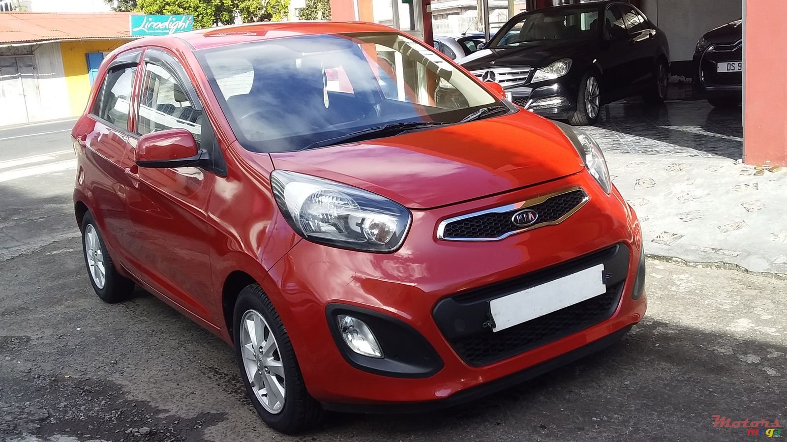 2011' Kia Picanto photo #2