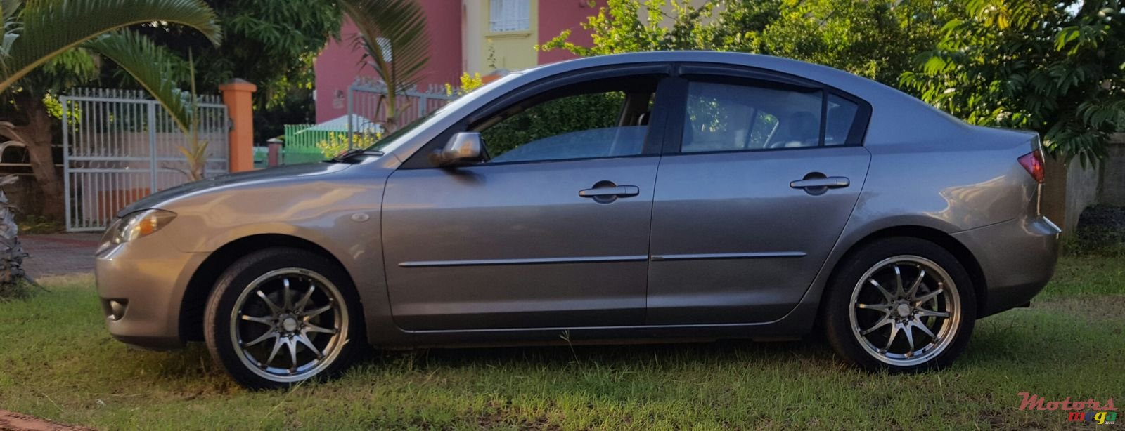 2004' Mazda 3 photo #6