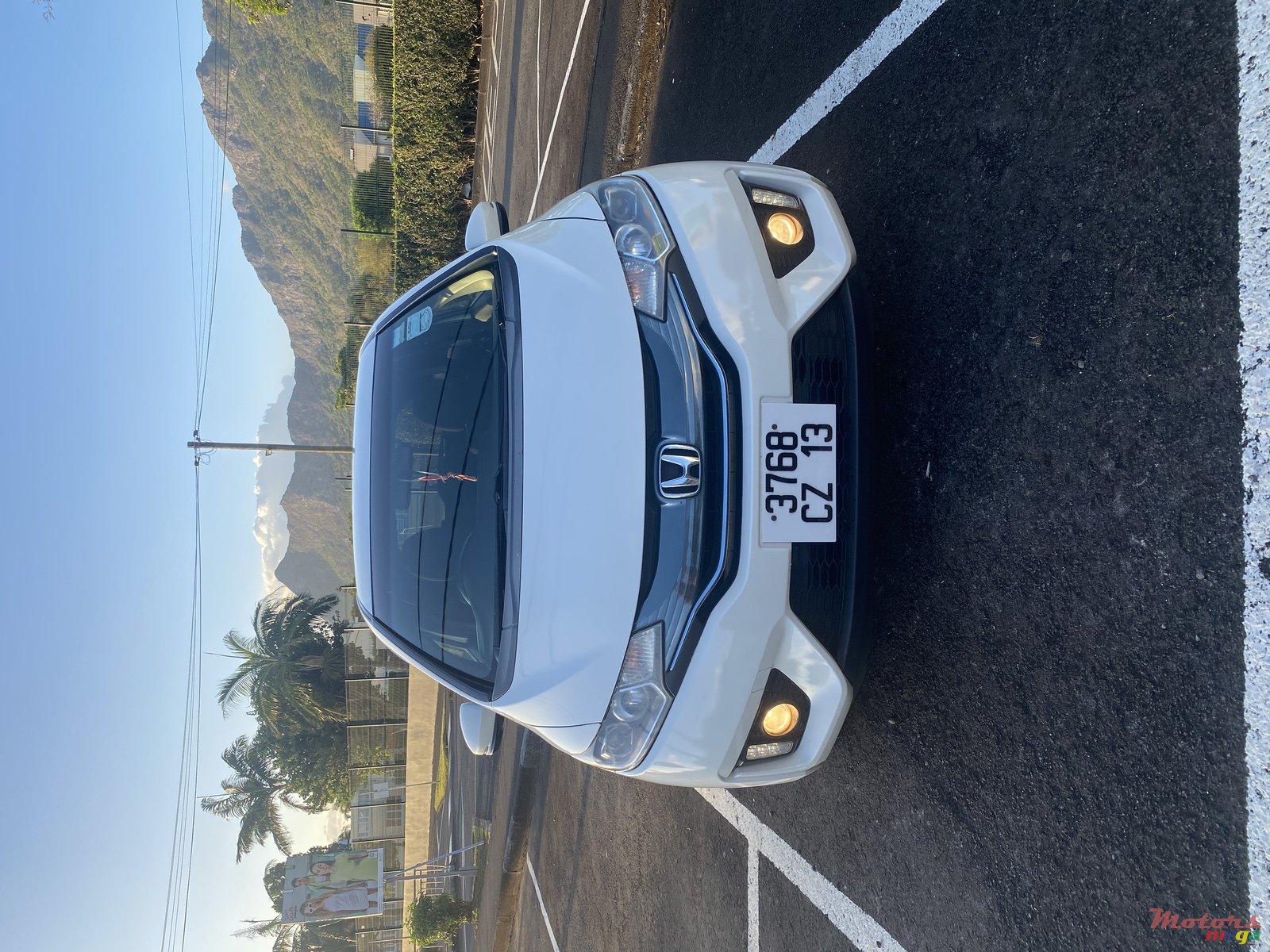 2013' Honda Fit S Package Full Options photo #2