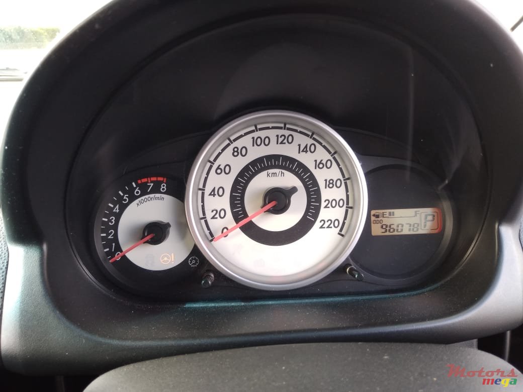 2007' Mazda Demio photo #5