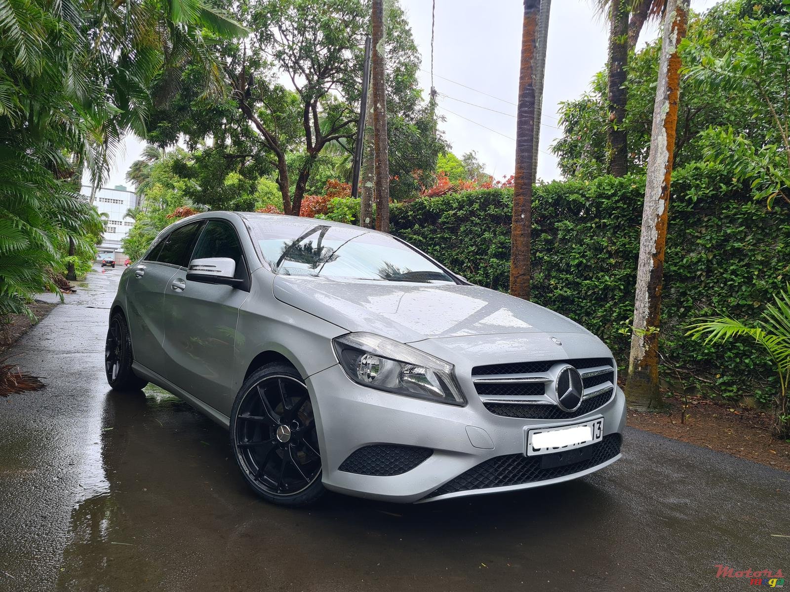 2013' Mercedes-Benz A 180 Automatic photo #1