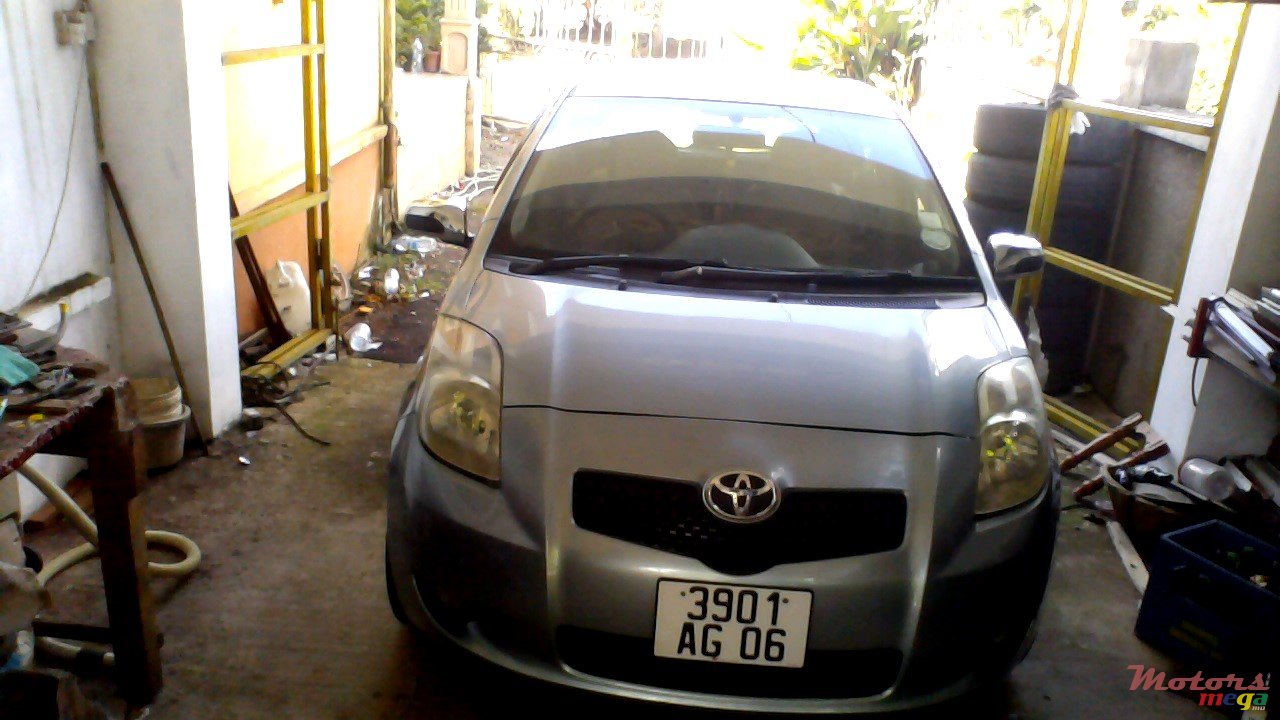 2006' Toyota Yaris photo #5