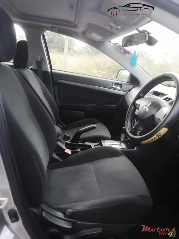 2008' Mitsubishi Lancer EX photo #3