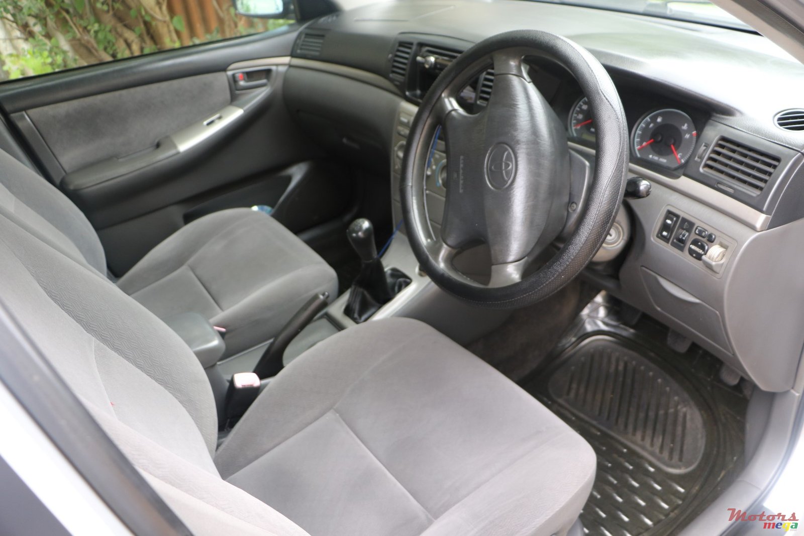 2006' Toyota Corolla NZE photo #5