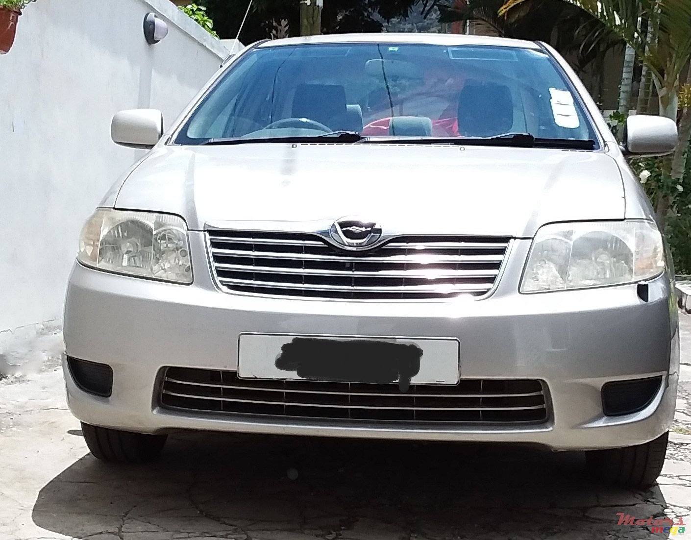 2005' Toyota Corolla photo #1