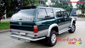 2004' Toyota photo #1