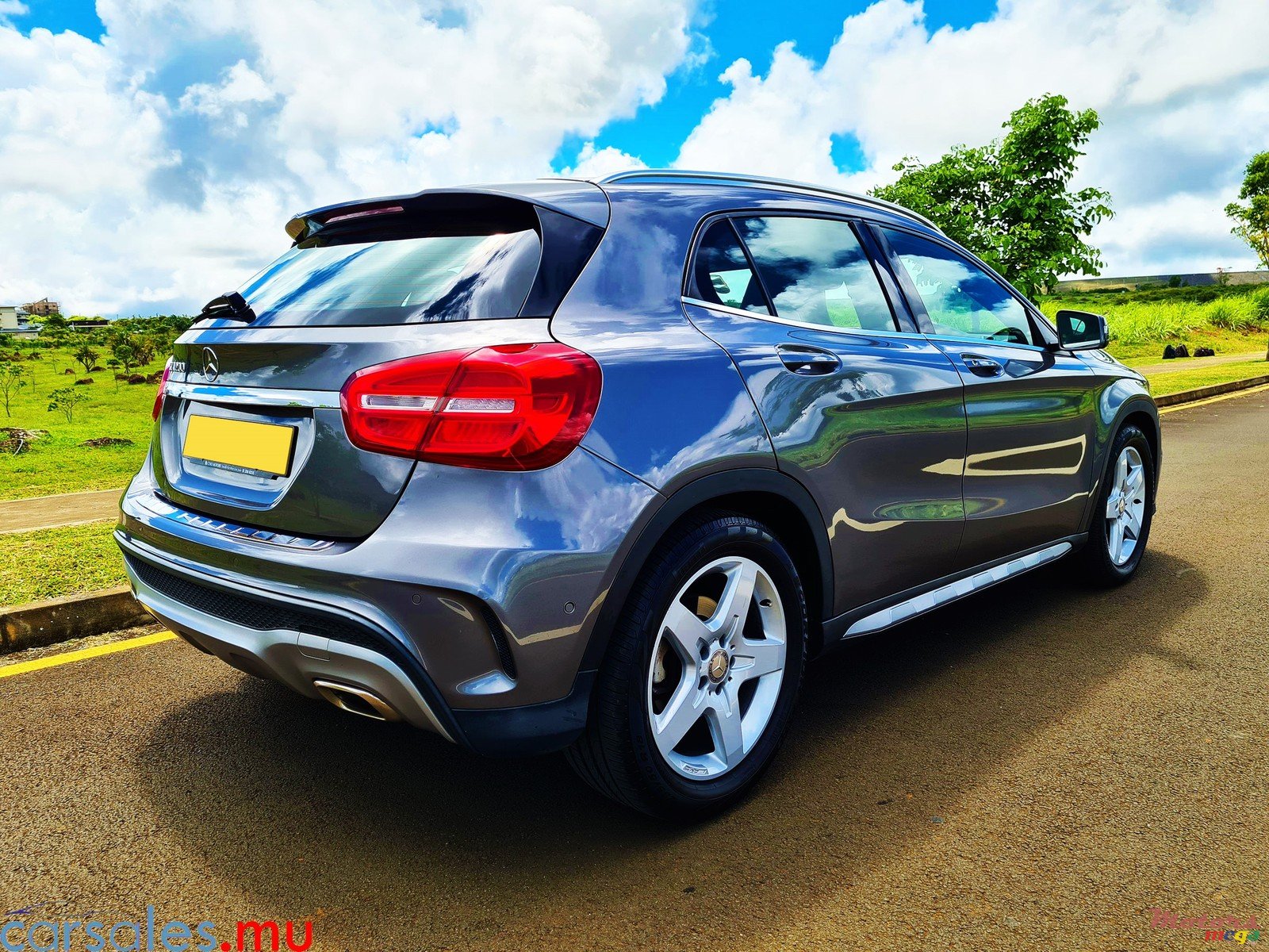 2016' Mercedes-Benz GLA 200 AMG photo #3