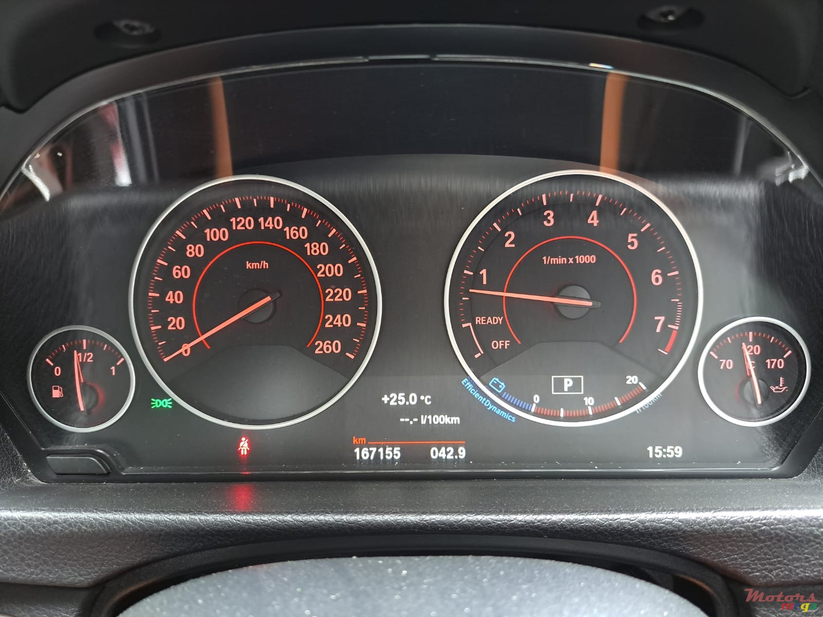 2016' BMW 3 Series photo #7