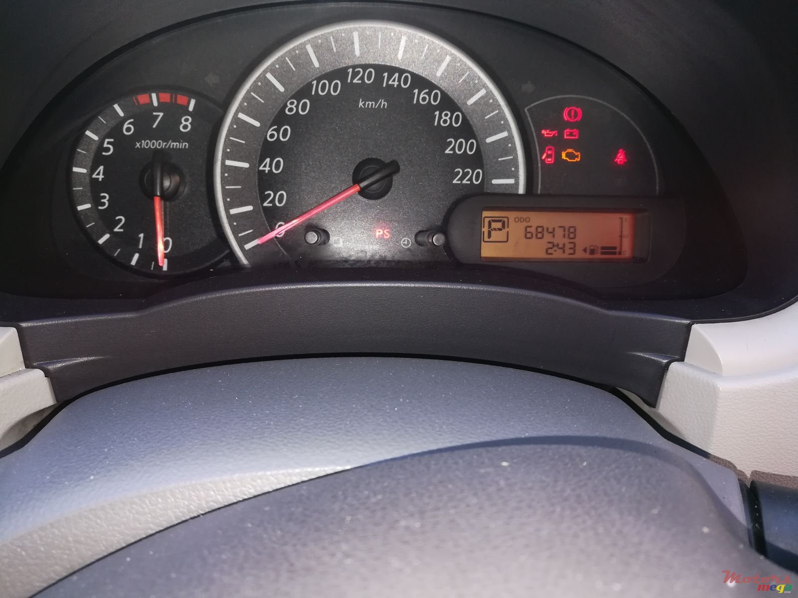 2012' Nissan Micra photo #5