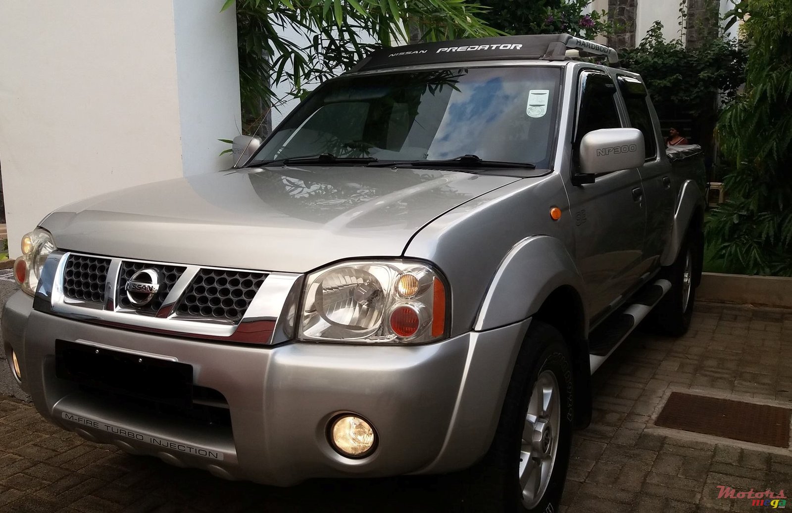 2007' Nissan Hardbody photo #2