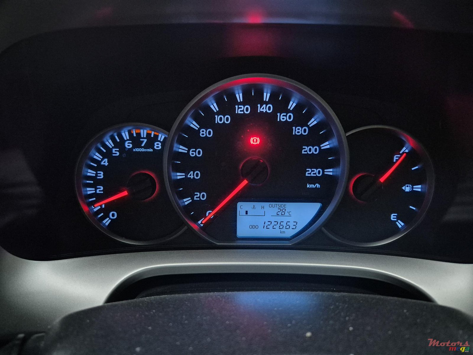 2016' Toyota RAV4 photo #4