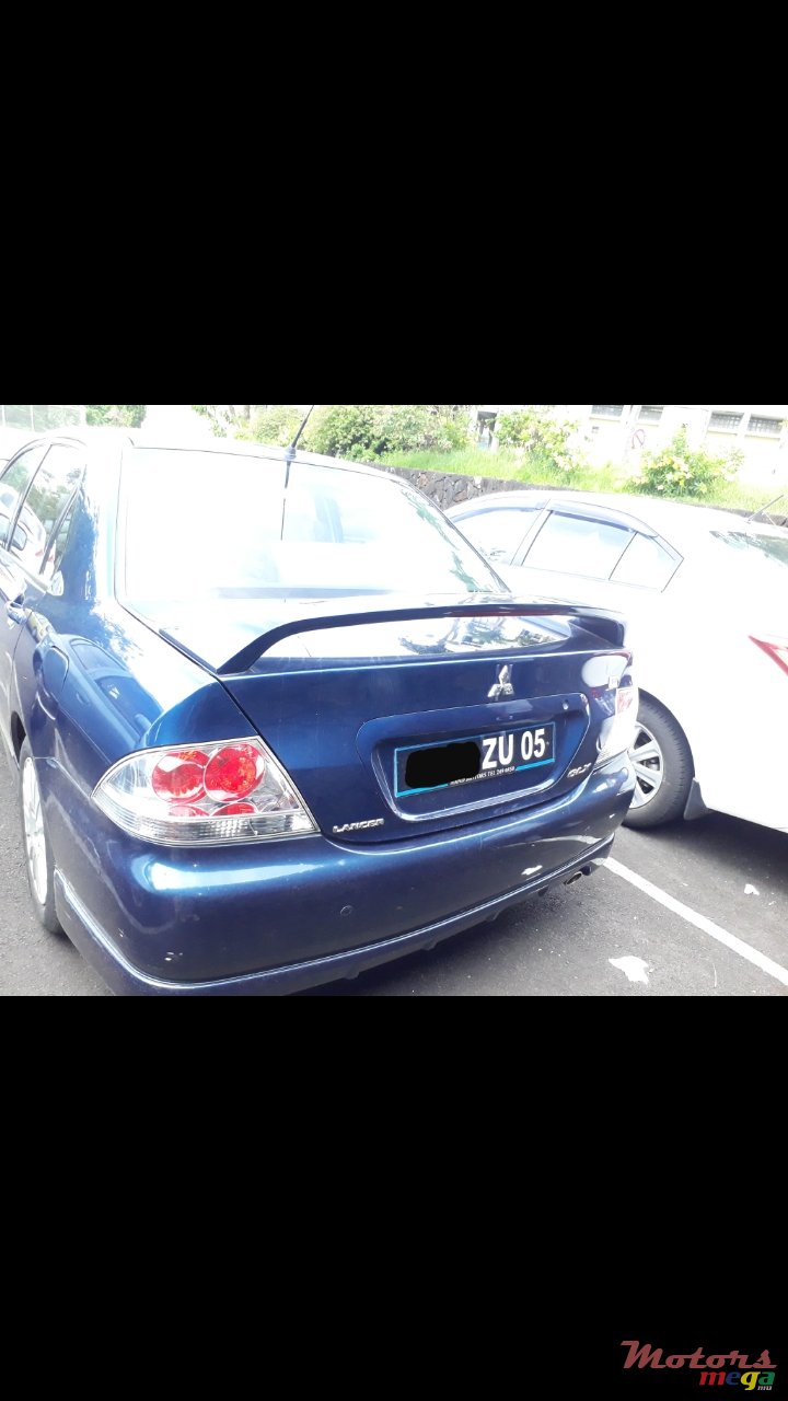 2005' Mitsubishi Lancer GLX photo #4