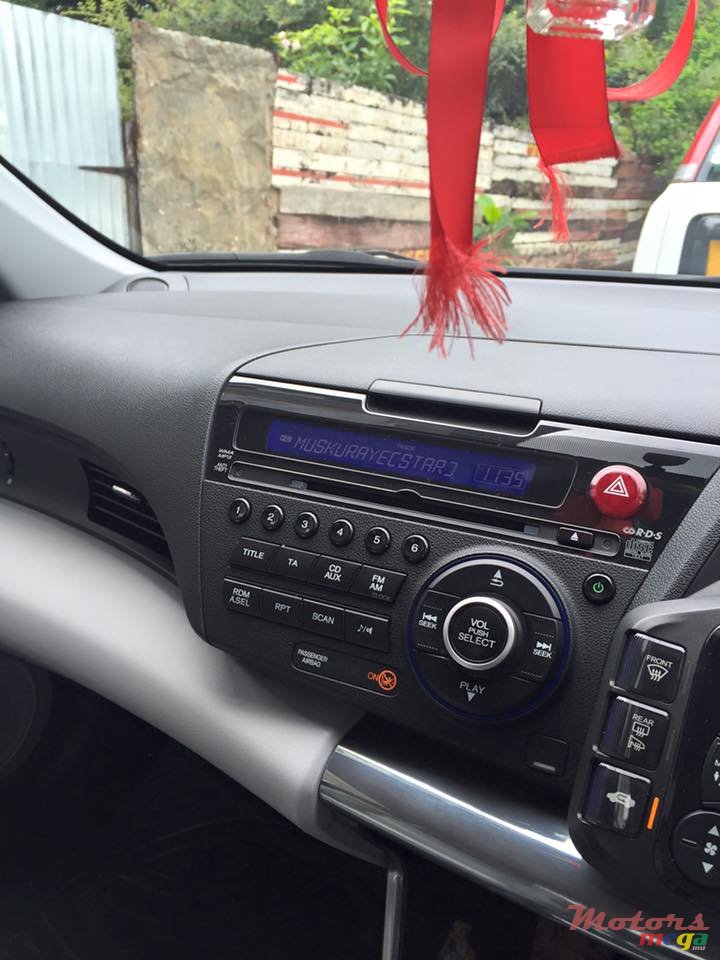 2012' Honda CR-Z photo #4