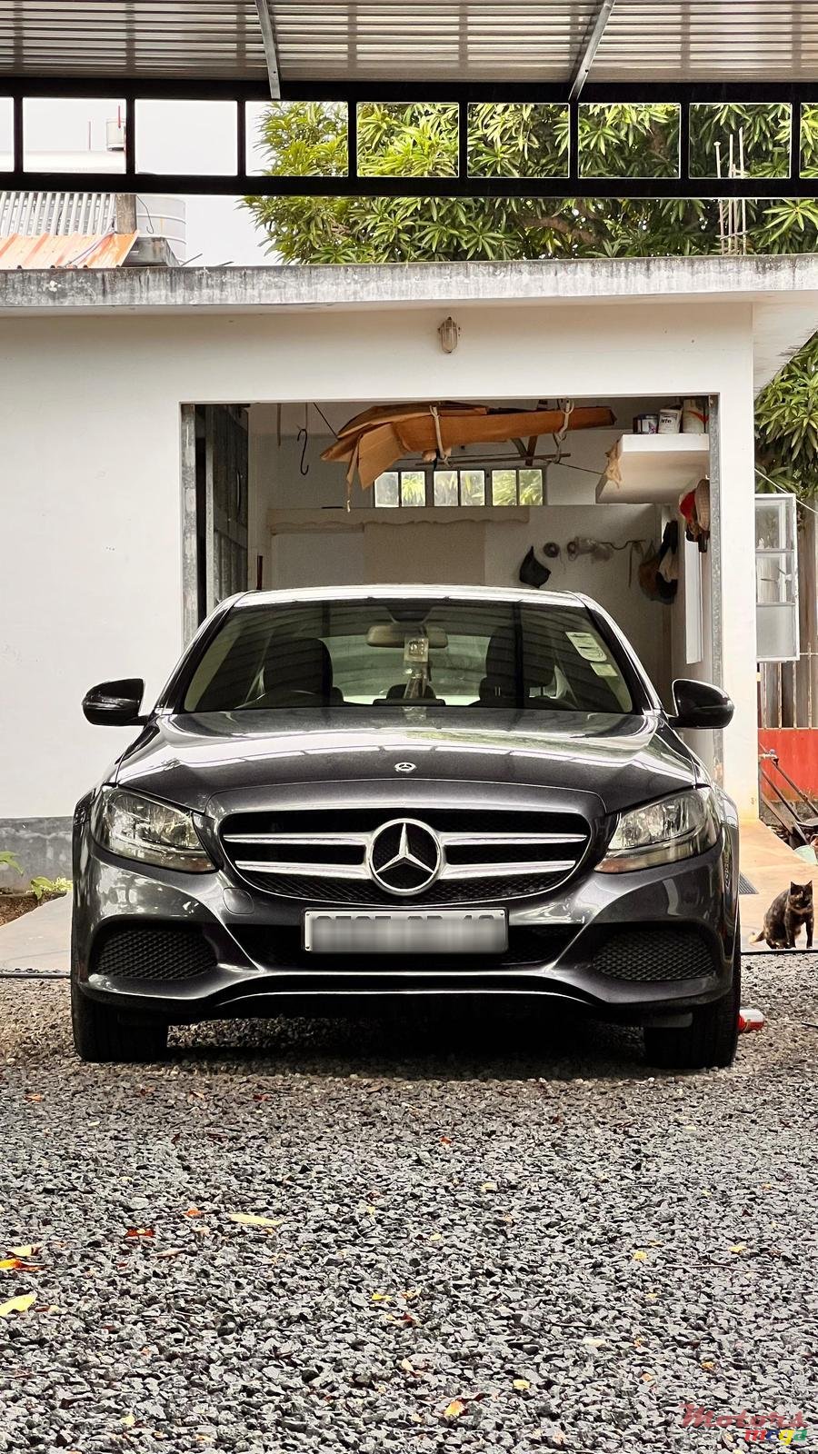 2016' Mercedes-Benz C 180 photo #1