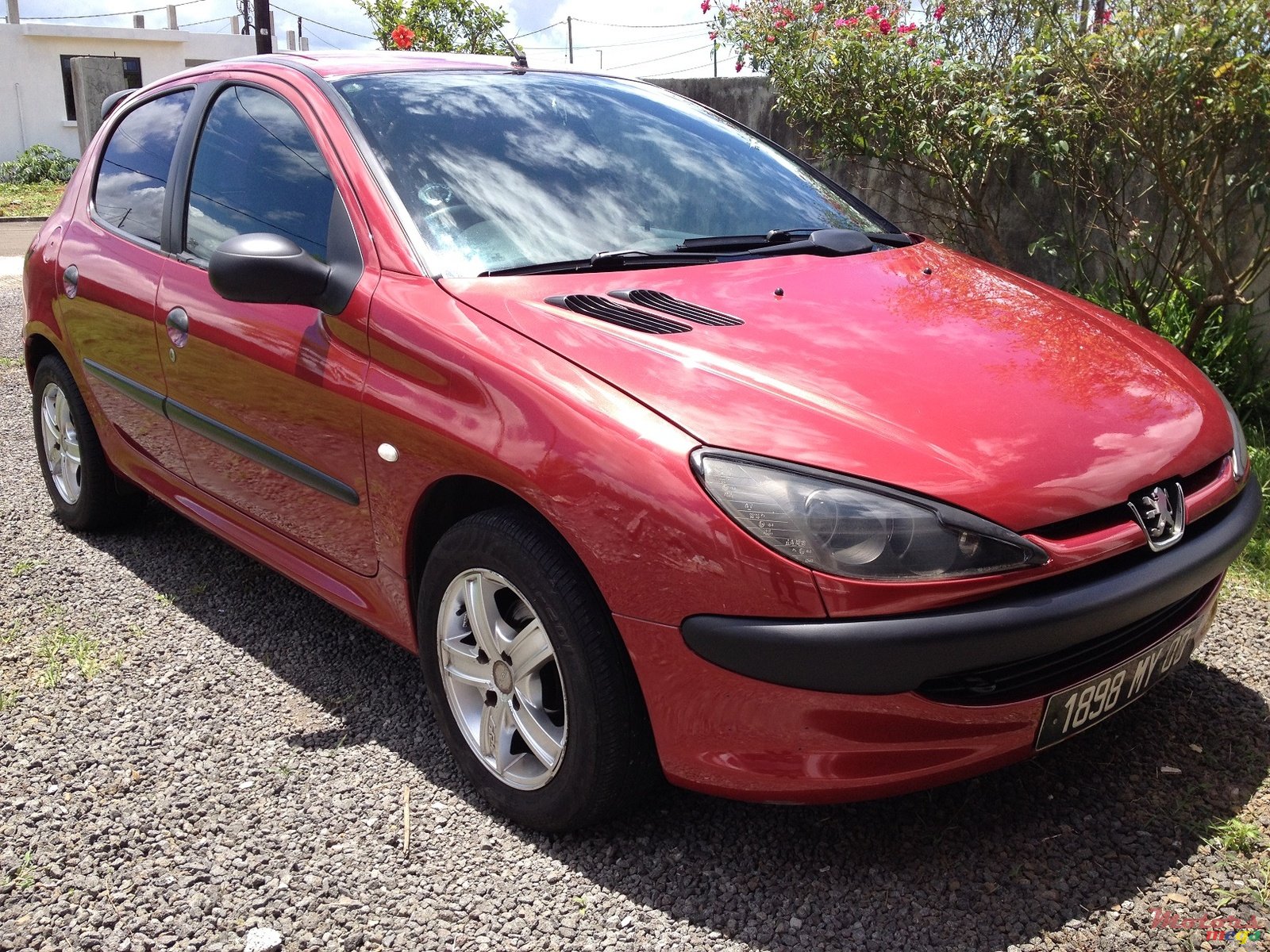 2000' Peugeot 206 photo #1