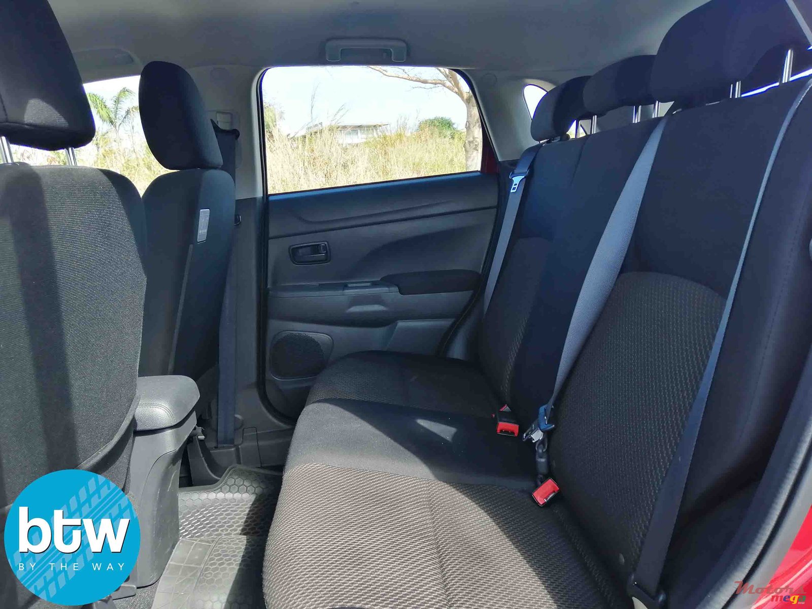 2018' Mitsubishi ASX photo #4