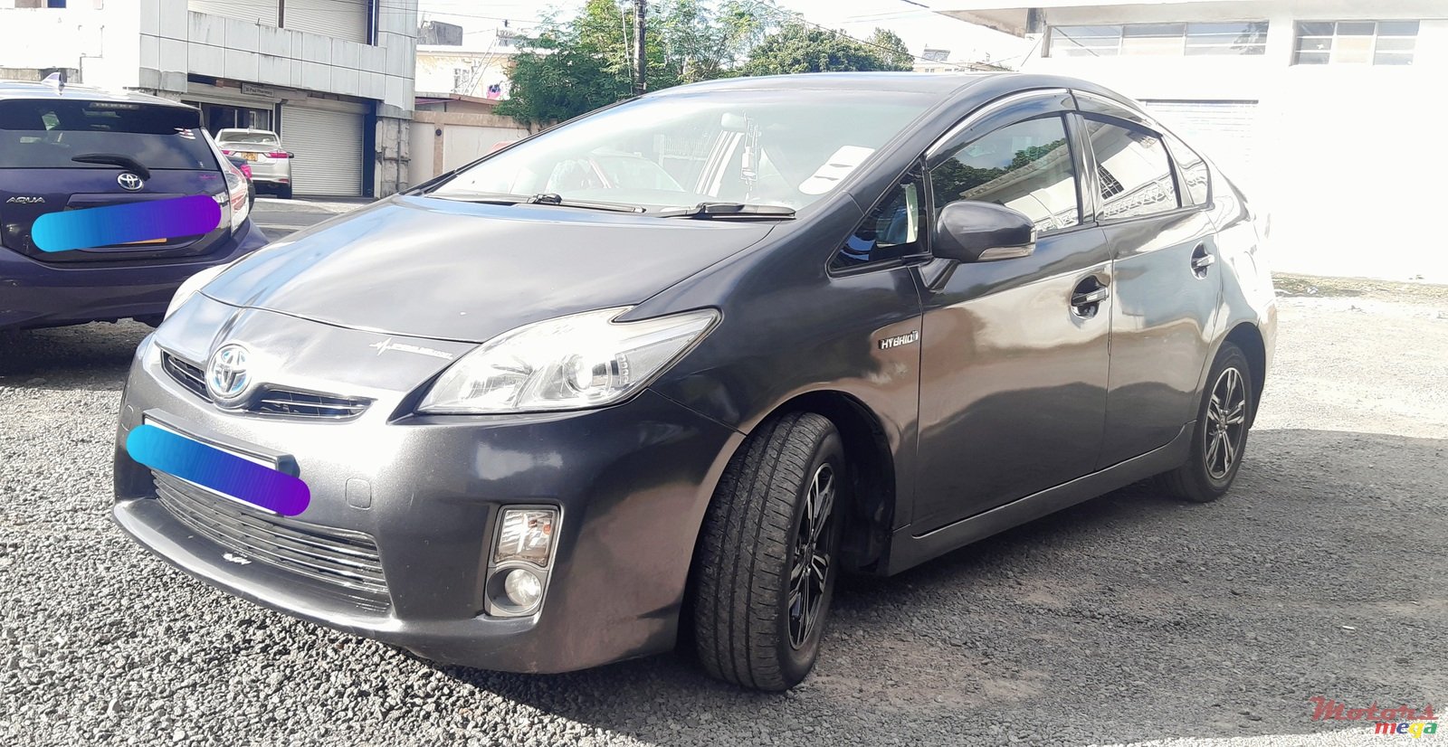 2010' Toyota Prius photo #2