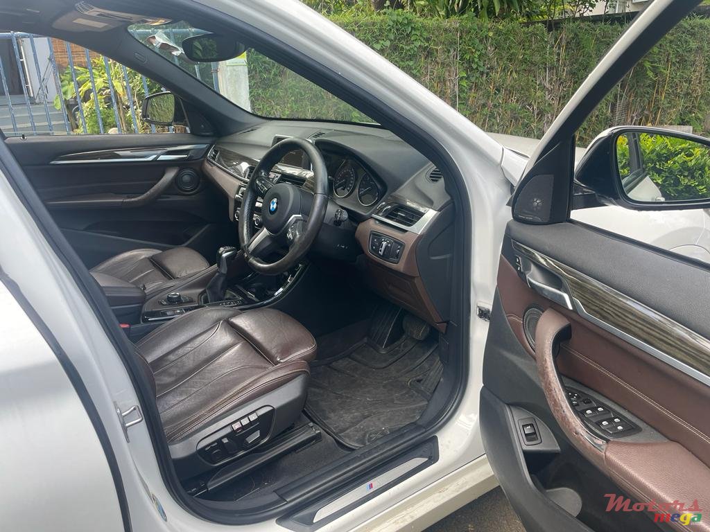 2017' BMW X1 photo #3