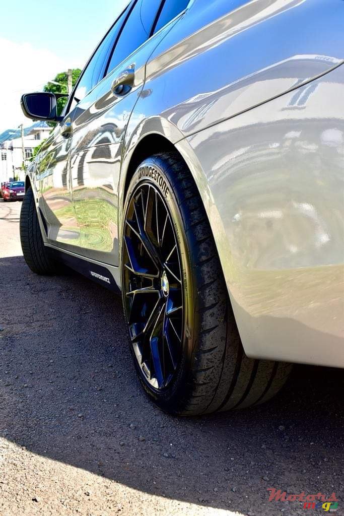 2018' BMW 530 photo #3