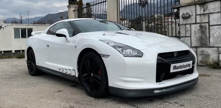 Nissan GT-R replica