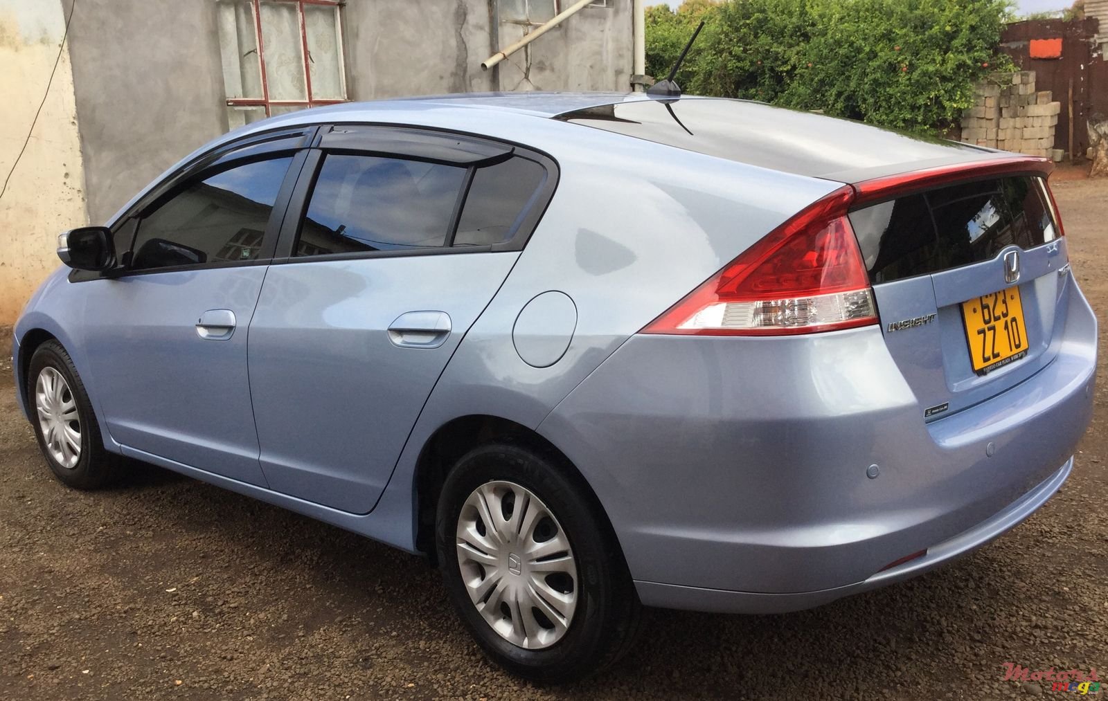 2010' Honda Insight photo #4