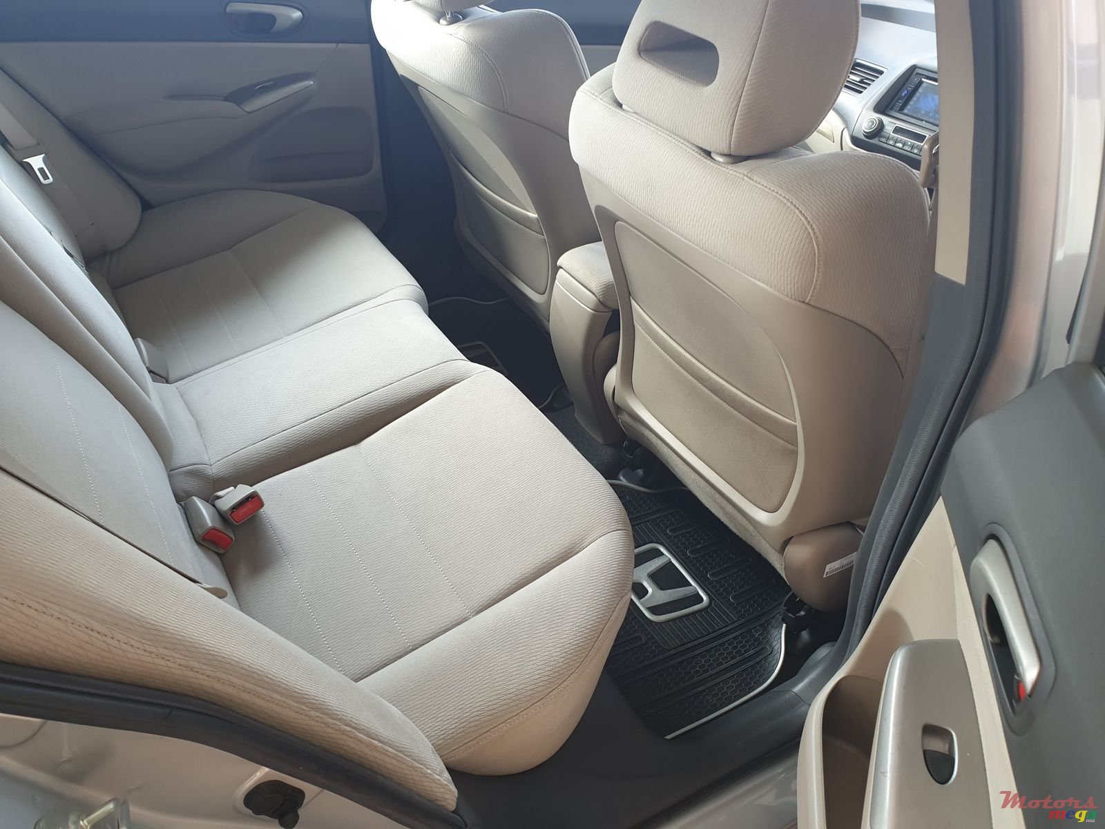 2011' Honda Civic photo #5