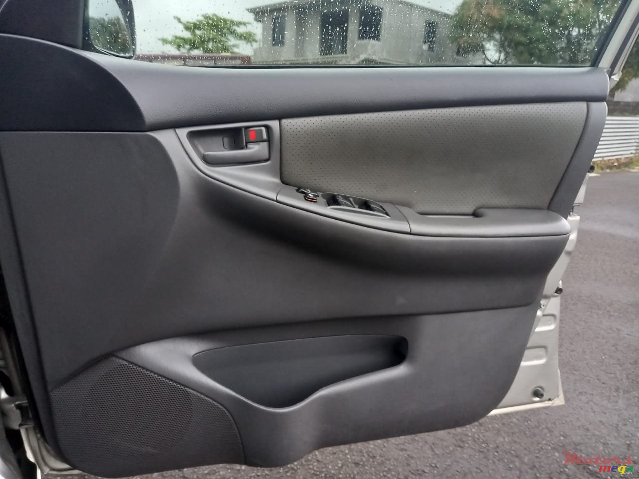 2003' Toyota Corolla photo #1